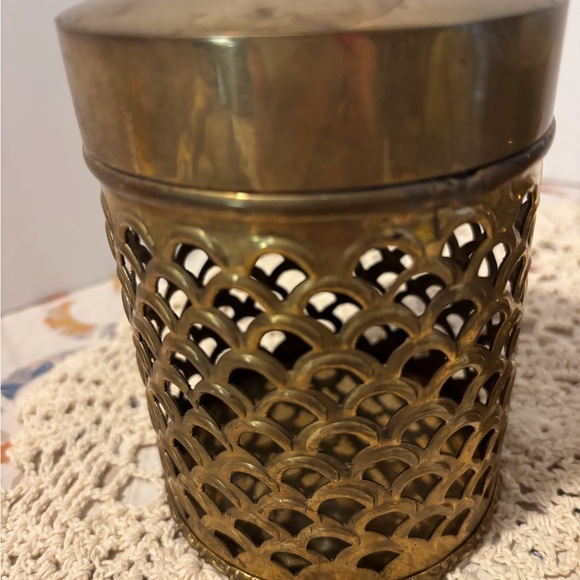 Vintage Made in India Brass Filigree Nesting Canisters - Picture 2 of 14
